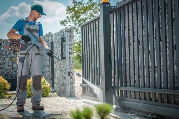 Animal Enclosure Cleaning in Mexia, TX